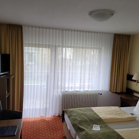 Kurparkhotel-Gemuend Екстер'єр фото