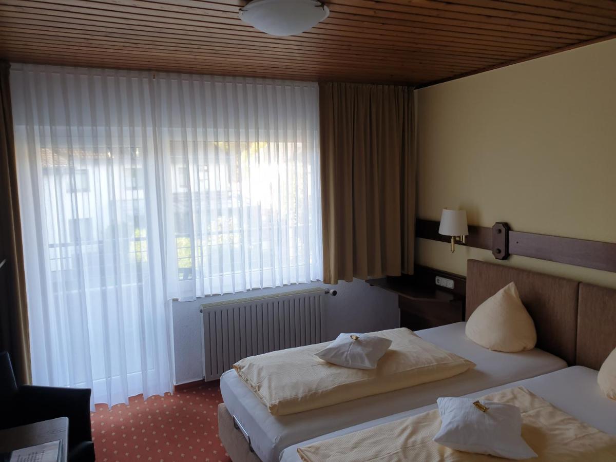 Kurparkhotel-Gemuend Екстер'єр фото