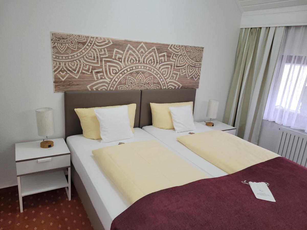 Kurparkhotel-Gemuend Екстер'єр фото