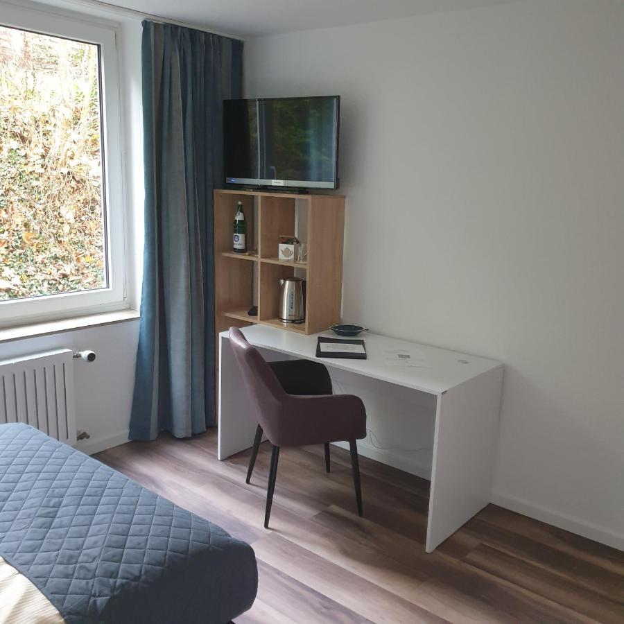 Kurparkhotel-Gemuend Екстер'єр фото