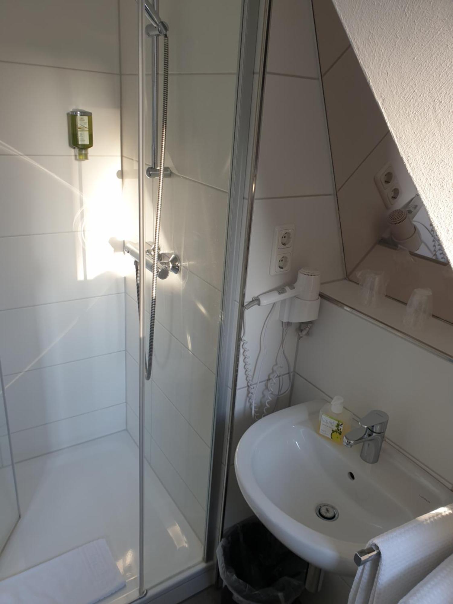Kurparkhotel-Gemuend Екстер'єр фото